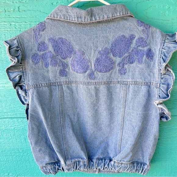 DENIM RUFFLE EMBROIDERED BUTTON DOWN VEST TOP WITH POCKETS SIZE LARGE NWT - Picture 7 of 8